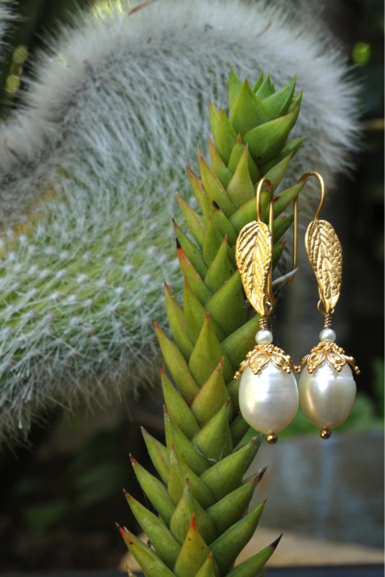 earrings,pearl,vermeil