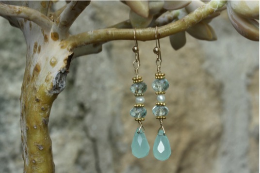 earrings,chalcedony,silver,beads