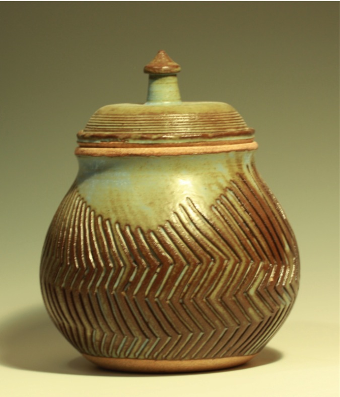 funerary urn,pottery,ceramic,stoneware