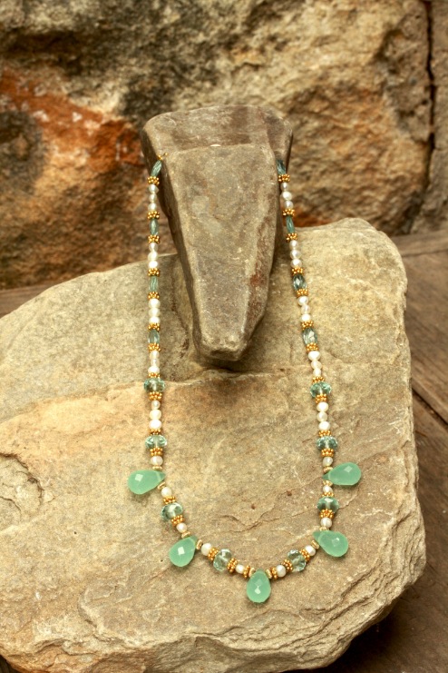 necklace,jewelry,beaded,handmade